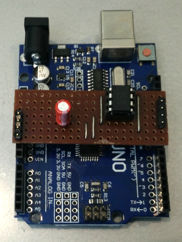 ATtiny85 Arduino Uno Programmer Circuit