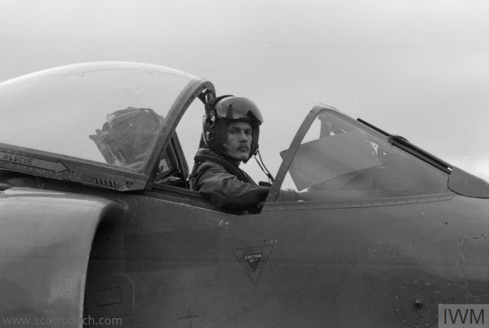 British Mk3C Aircrew Flying Helmet - early configuration