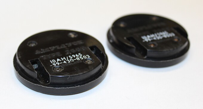 Amplivox Type 2669, 10AH/5965-99-430-9503, F-Type G-Type RAF flying helmet speakers / earphones.