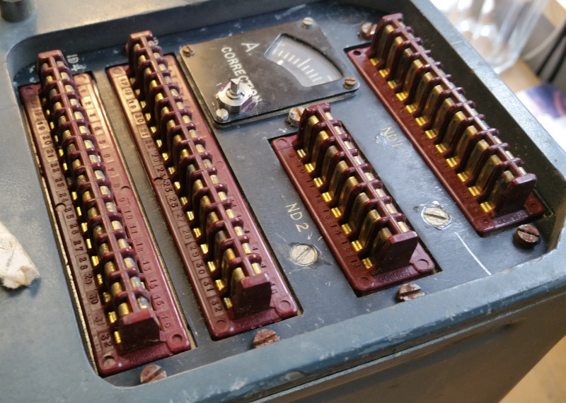 McMurdo Red Range male connectors