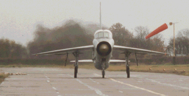 XS458 T Mk. 5 Lightning fast taxi-run