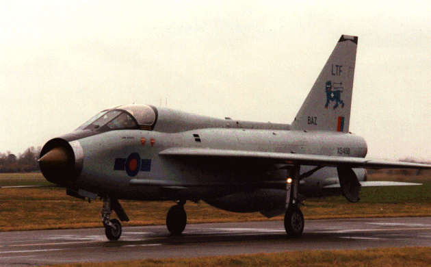 XS458 T Mk. 5 Lightning fast taxi-run