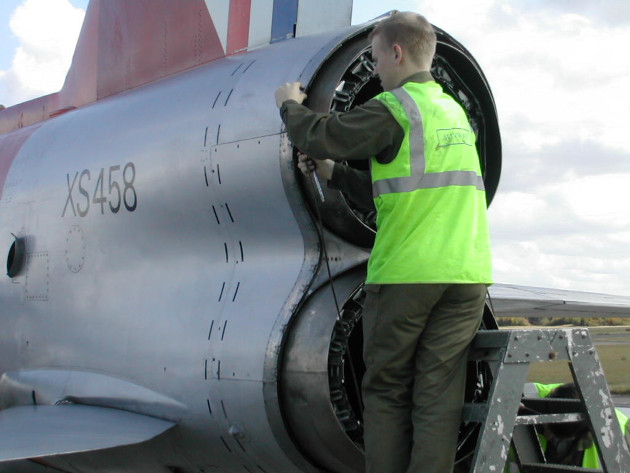 XS458 T Mk. 5 Lightning fitting brake parachute pack