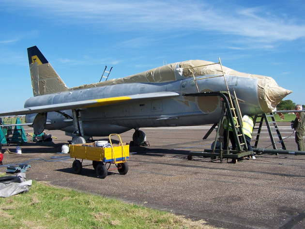XS458 T Mk. 5 re-painting
